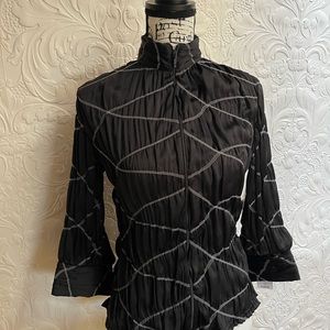 Samuel Dong black and white top